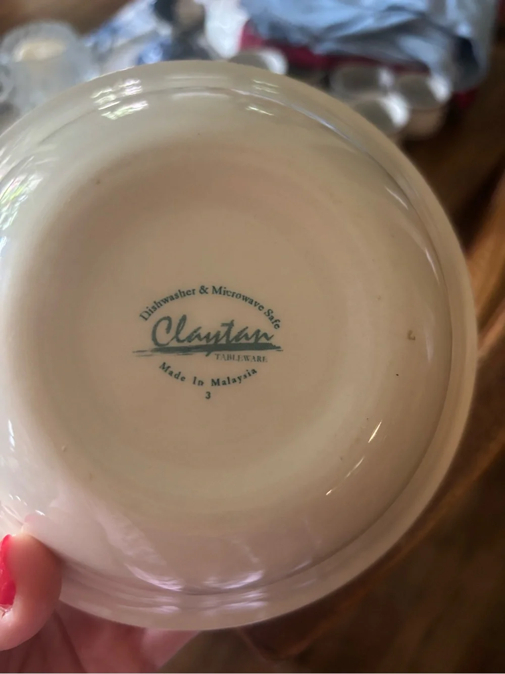 Vintage Claytan Tablewares 19 Piece Blue Floral Porcelain Classic Dinnerware Set